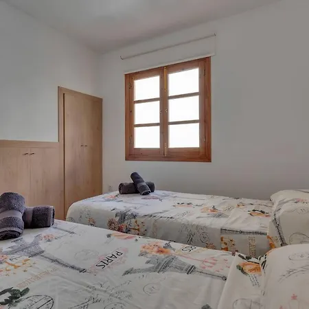 Terrace & Bbq Experience * دينايا