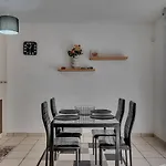 Apartment Terrace & Bbq Experience